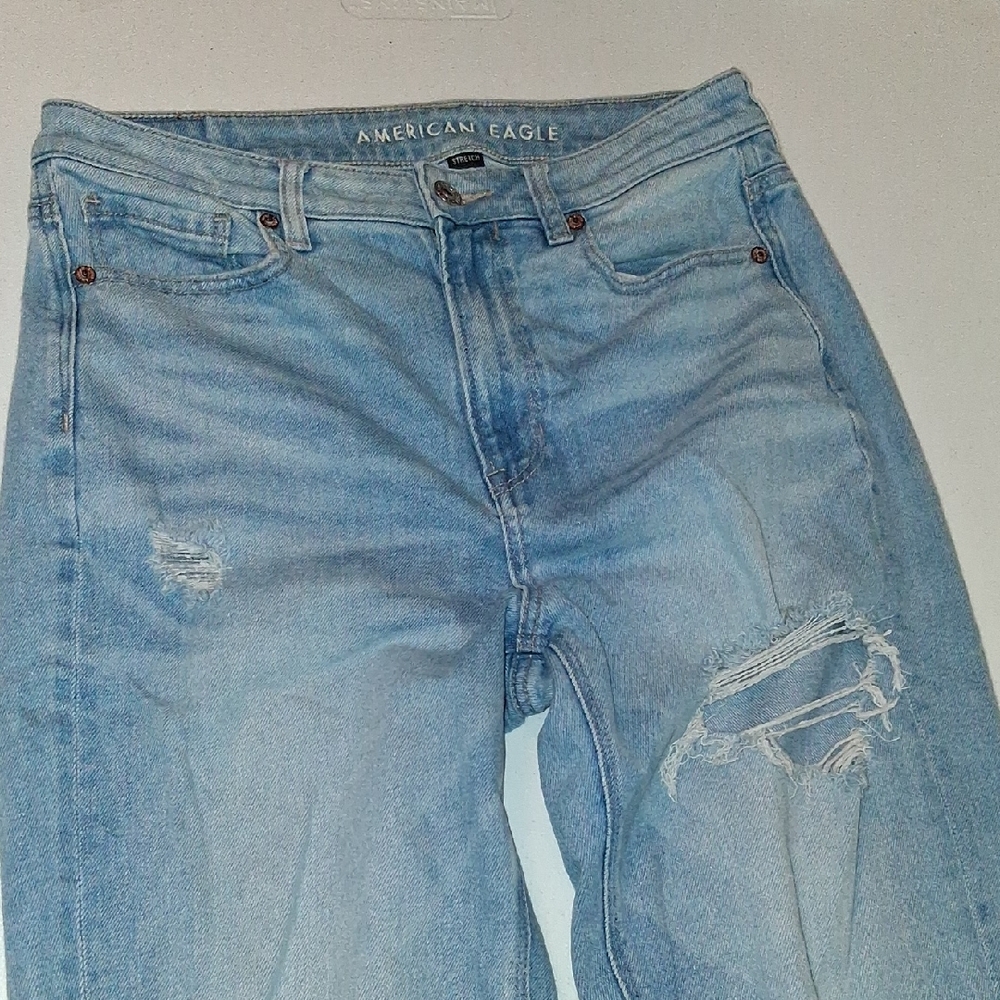 American Eagle Mom Straight Jean - Picture 5 of 9